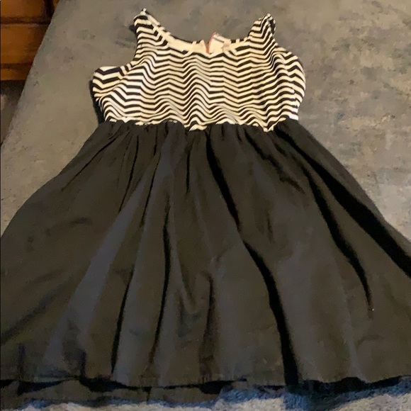 Dress - Picture 1 of 1